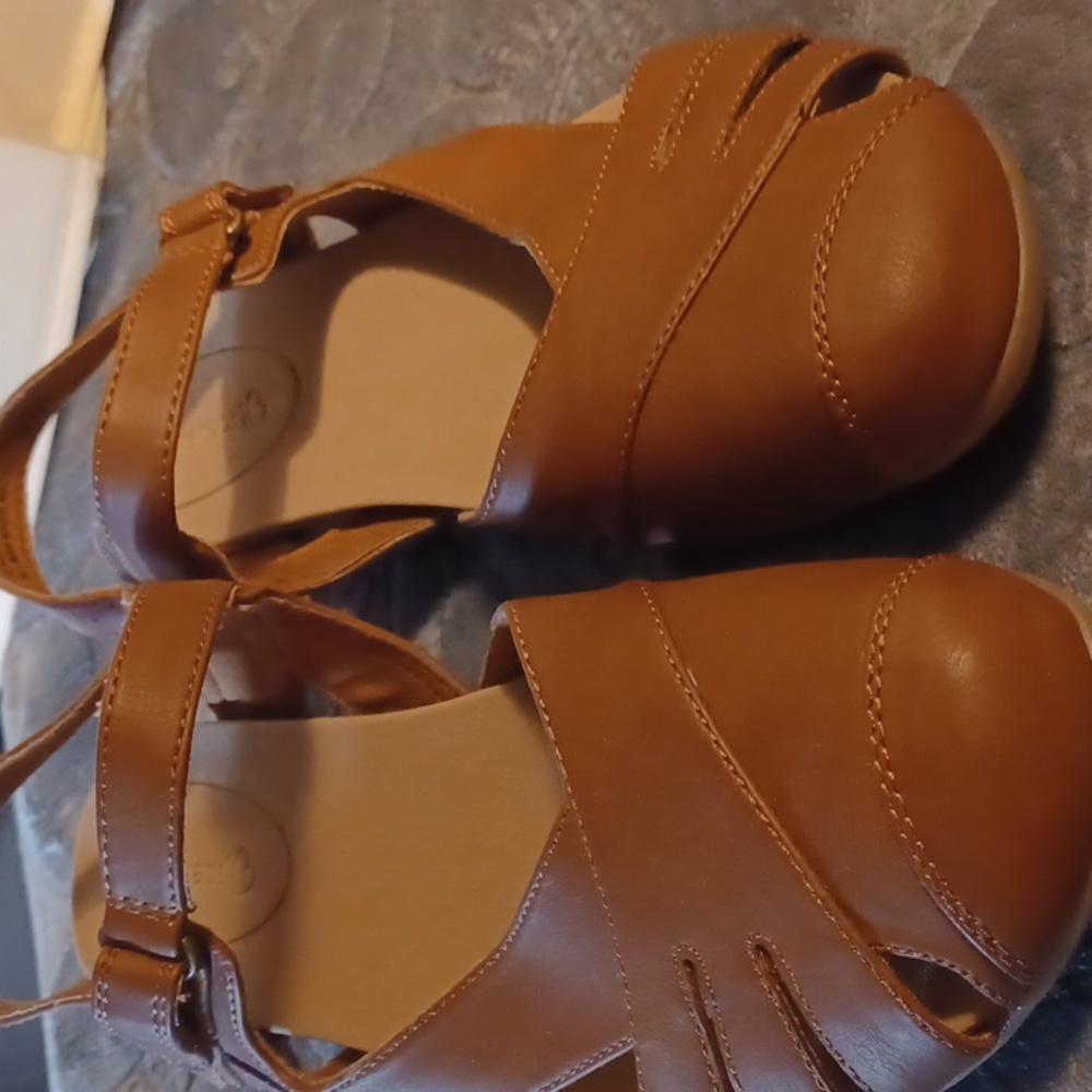 BareTraps Sandals Size 10W